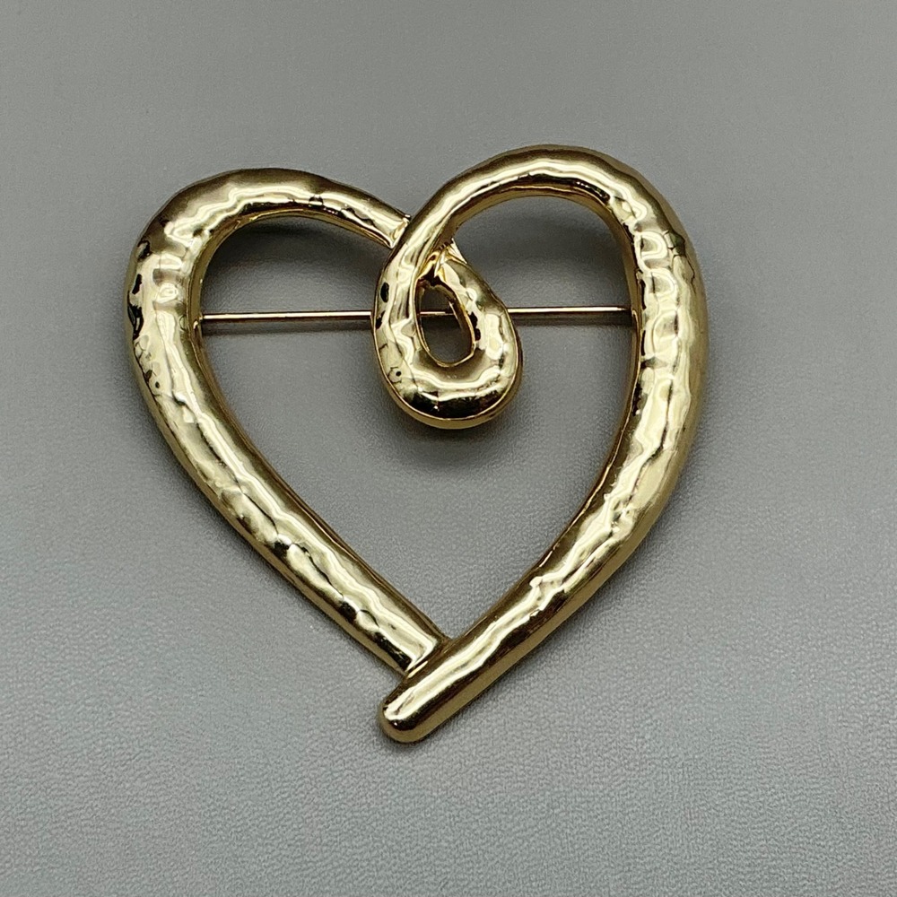 Heart Brooch Women Gold Tone Hammered Metal Open Swirl Design Fashion Jewelry